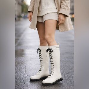 ILSE JACOBSEN White Lace-Up Rain Boots comes in ORIGINAL BOX & a shoe bag NWT